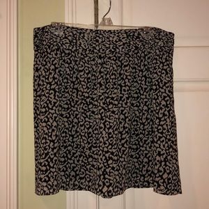 FLOWY SKIRT
